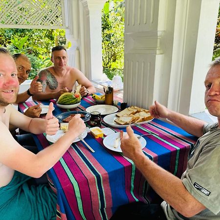 Casa Del Ceylon Lägenhet Hikkaduwa Exteriör bild